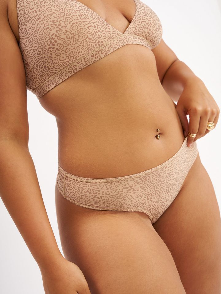 תחתוני חוטיני טוטאל-סטרץ’