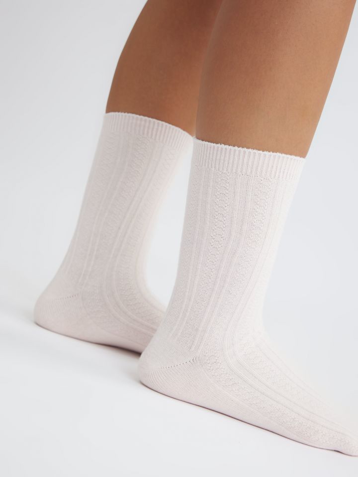 גרבי קרו פוינטל