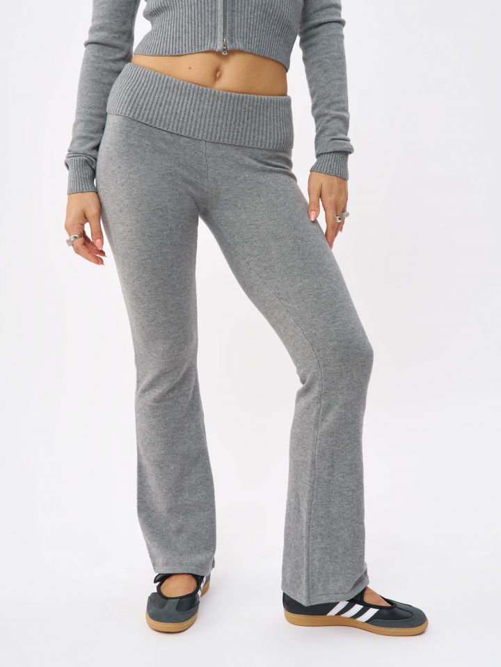 מכנסי סריג מתרחבים