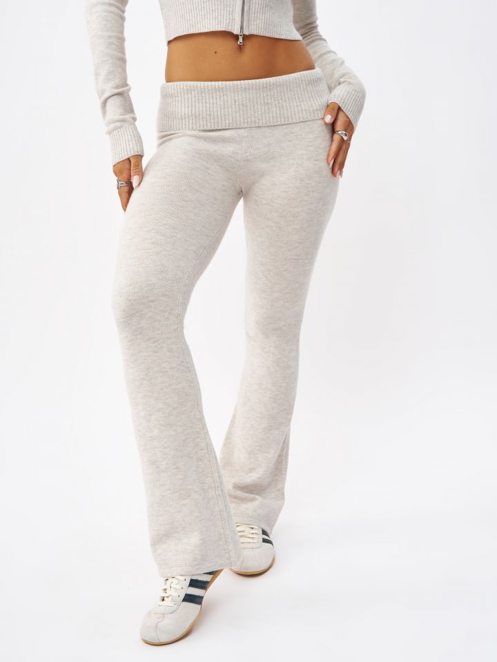 מכנסי סריג מתרחבים