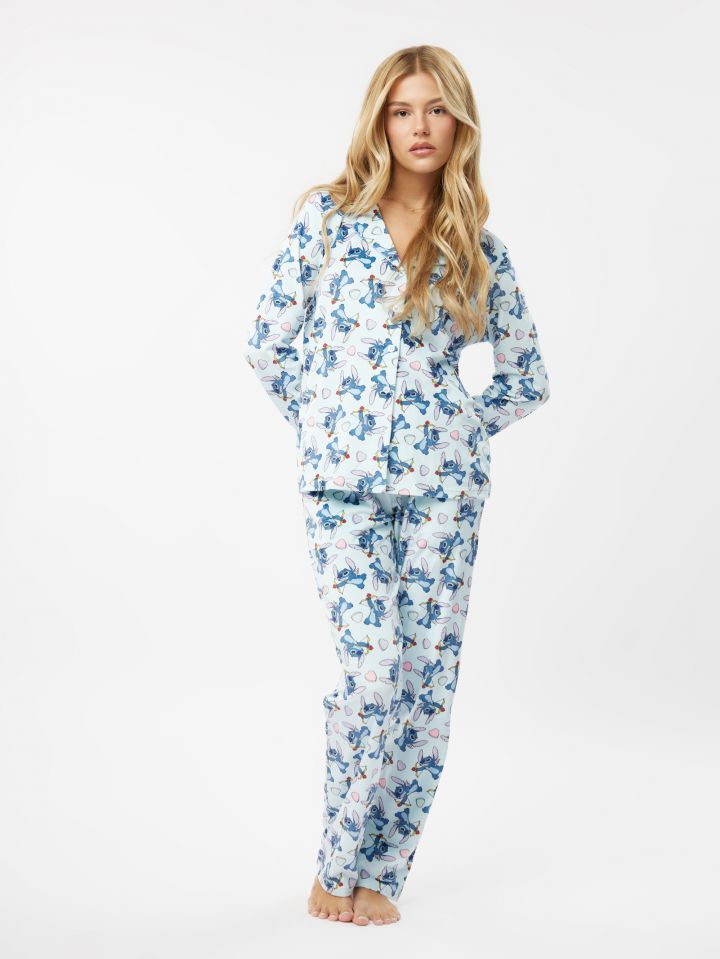 סט פיג׳מה מכופתרת סטיץ׳