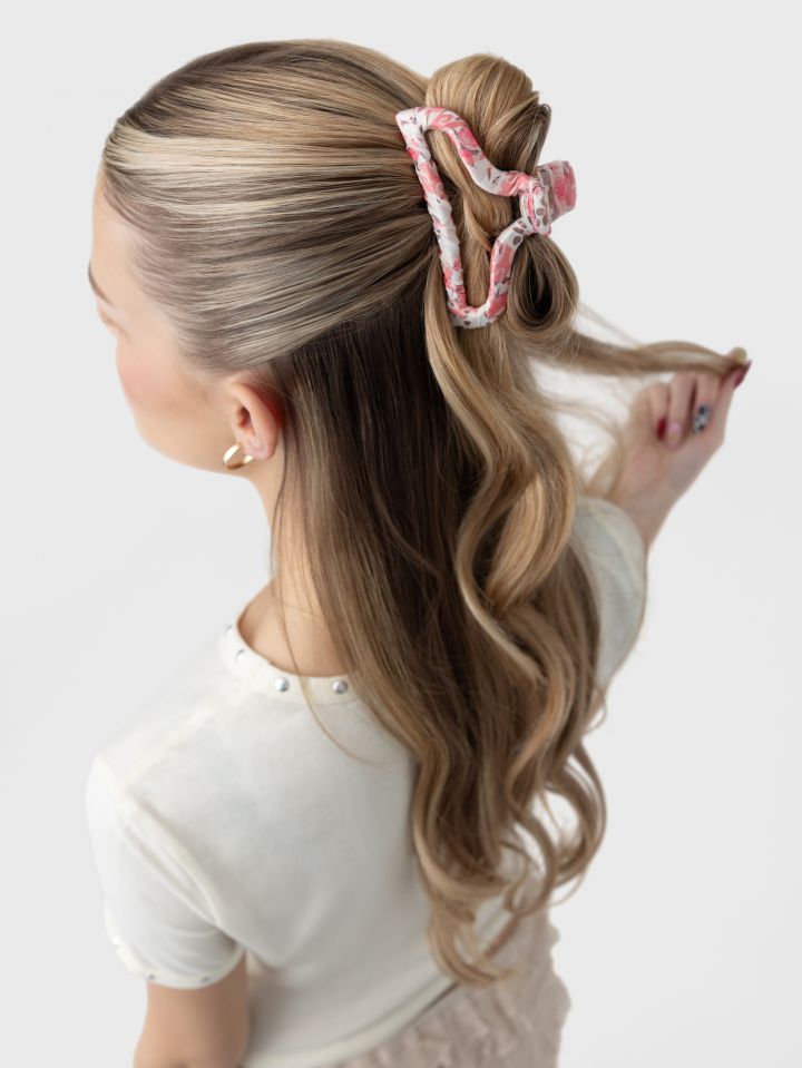 קליפס פרחוני לשיער