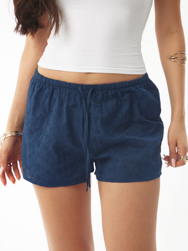 שורטס תחרה שוויצרית