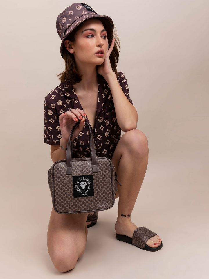 תיק נשיאה ריבועי SASS & CLASS