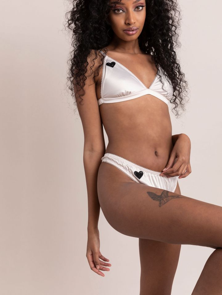 תחתוני חוטיני סאטן ANGEL BABY