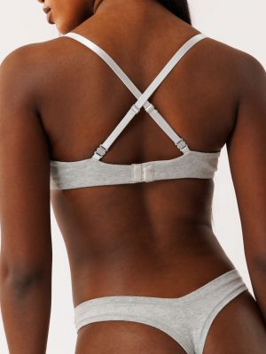 תחתוני חוטיני בגזרת וי טוטאל-סטרץ׳