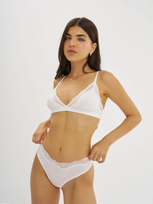 תחתוני חוטיני תחרה טוטאל-סטרץ׳