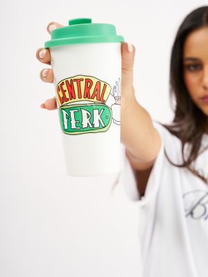 כוס לשתייה חמה חברים