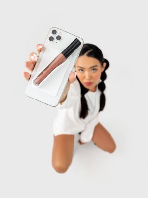 מחזיק שפתון לסמארטפון