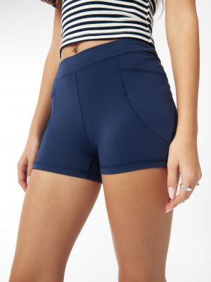 מכנסי טייץ׳ קצרים