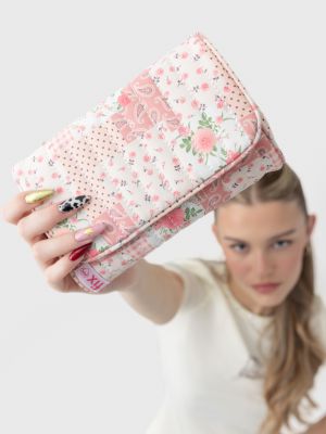 תיק קוסמטיקה מראה