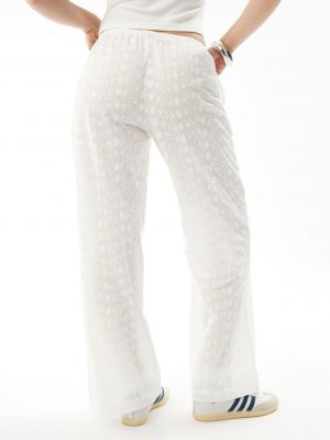 מכנסיים ארוכים תחרה שוויצרית