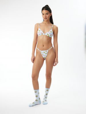 RESORT LOOK
