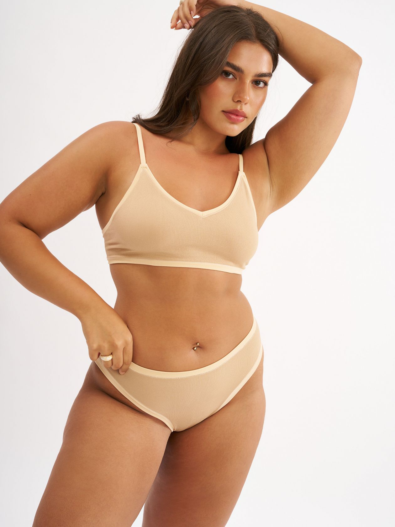 תחתוני היי לג סימלס