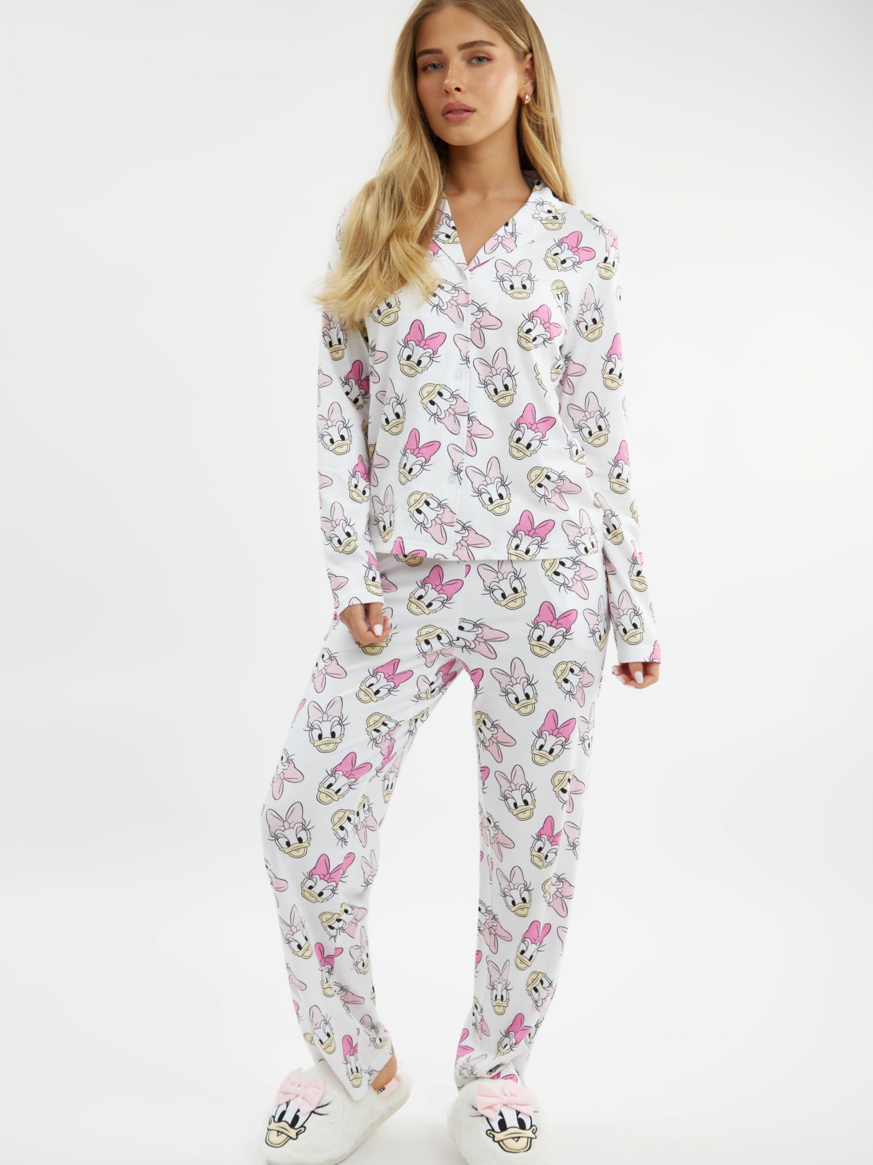 סט פיג׳מה מכופתרת דייזי דאק