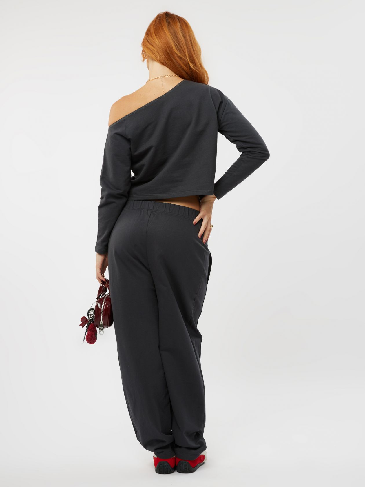 סווטשירט כתף