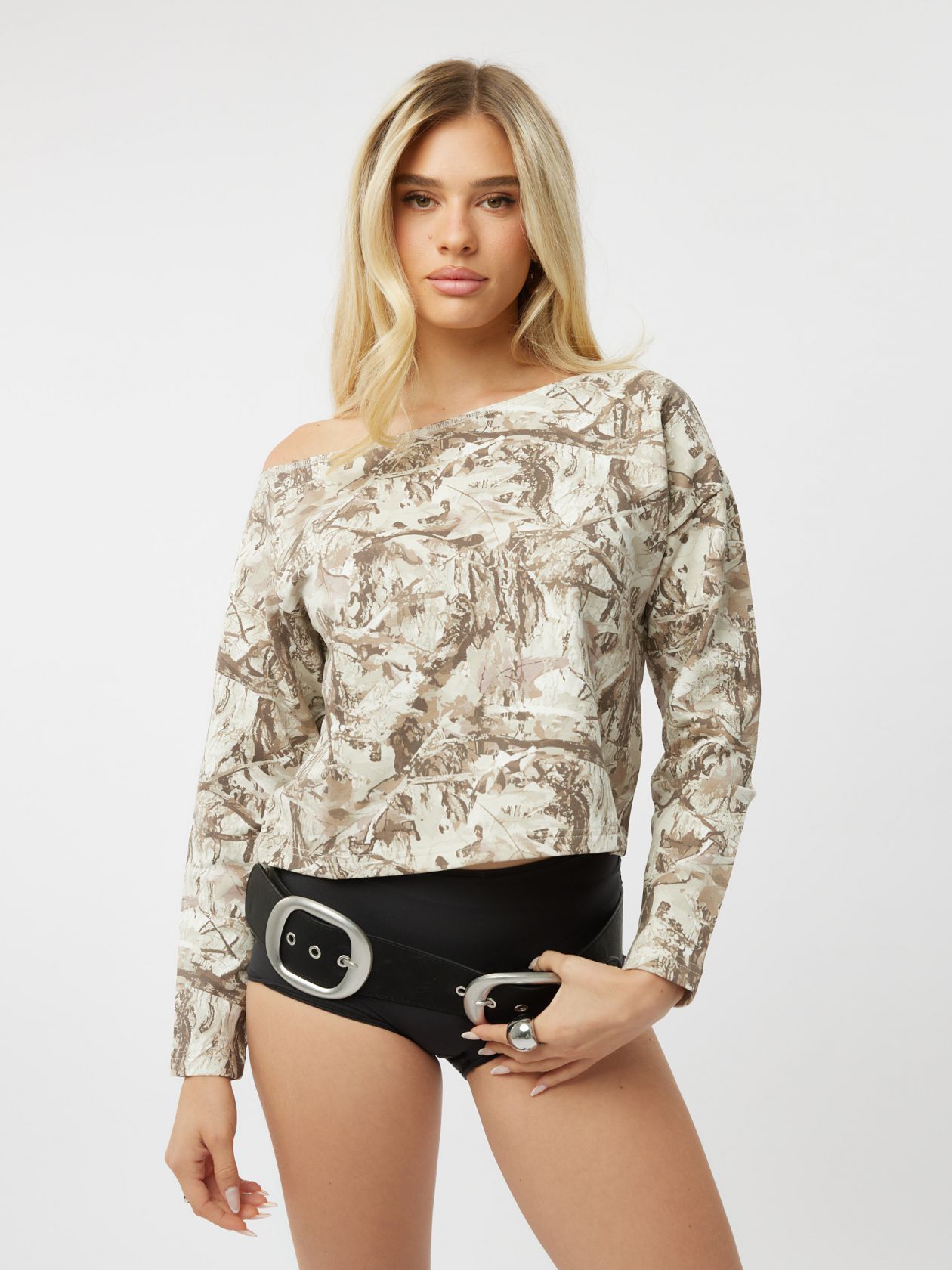 סווטשירט כתף