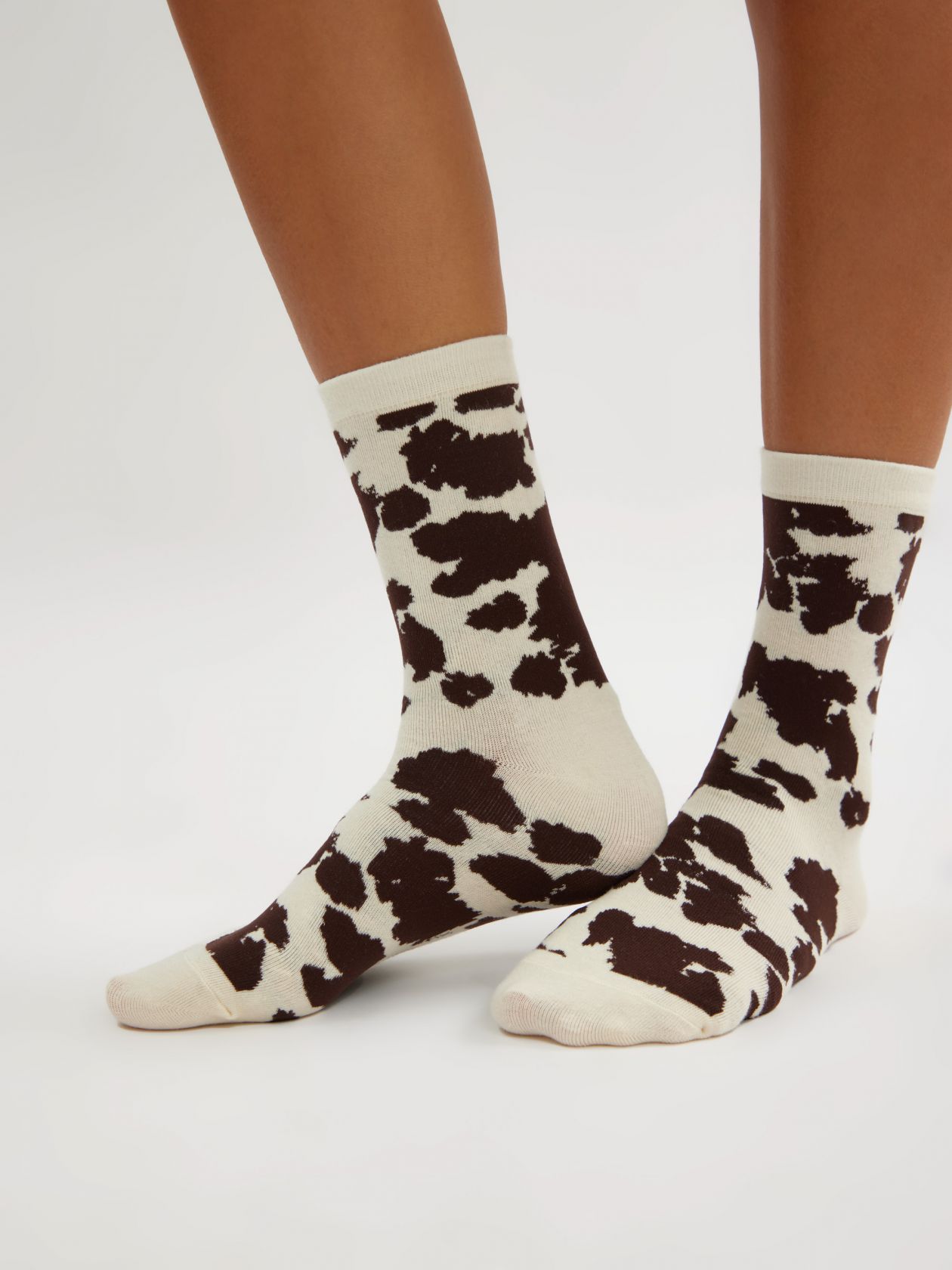 גרבי קרו פרה