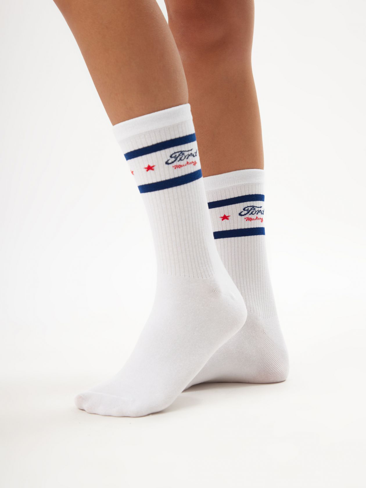 גרבי קרו יוניסקס פורד