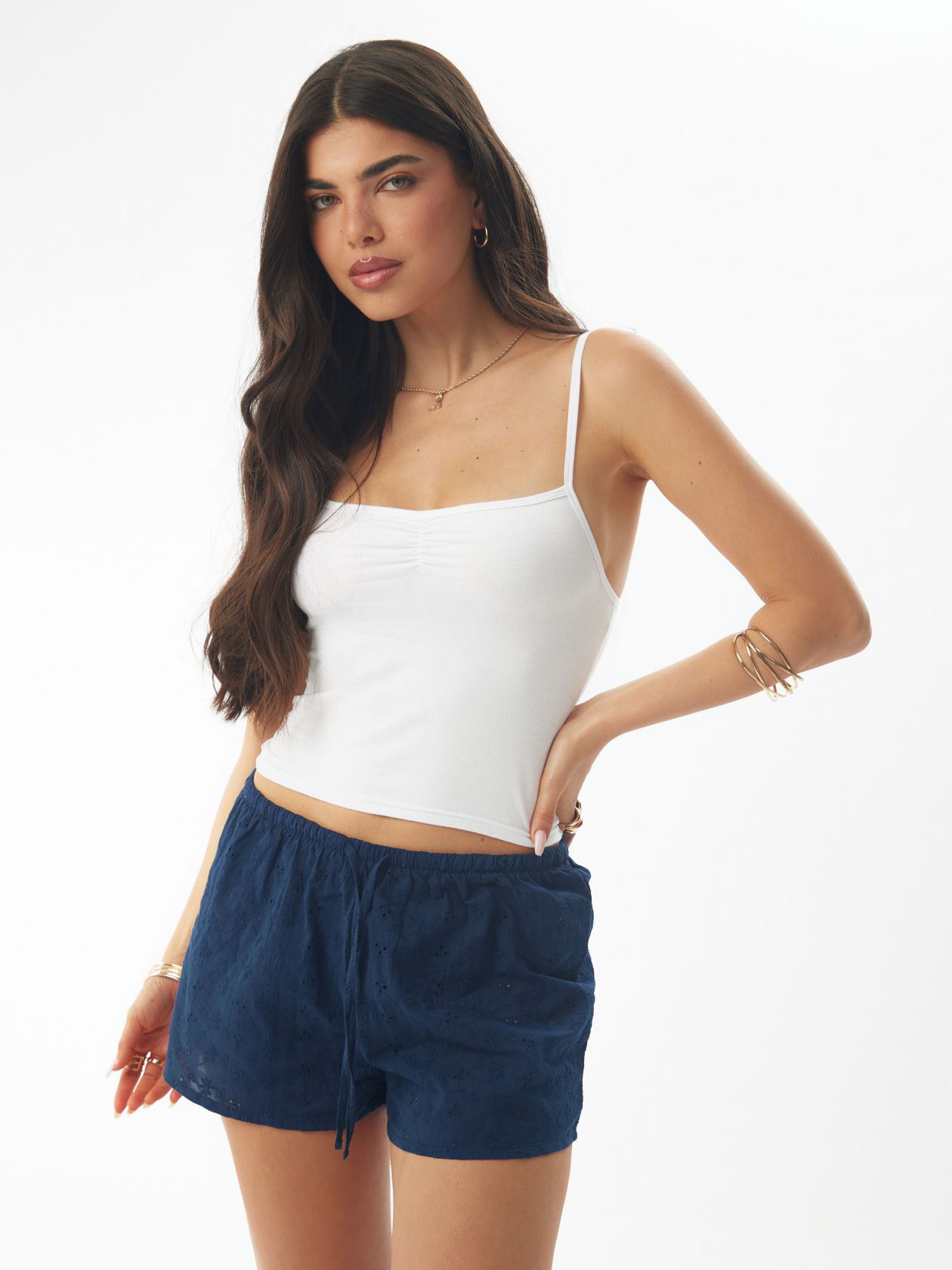 שורטס תחרה שוויצרית