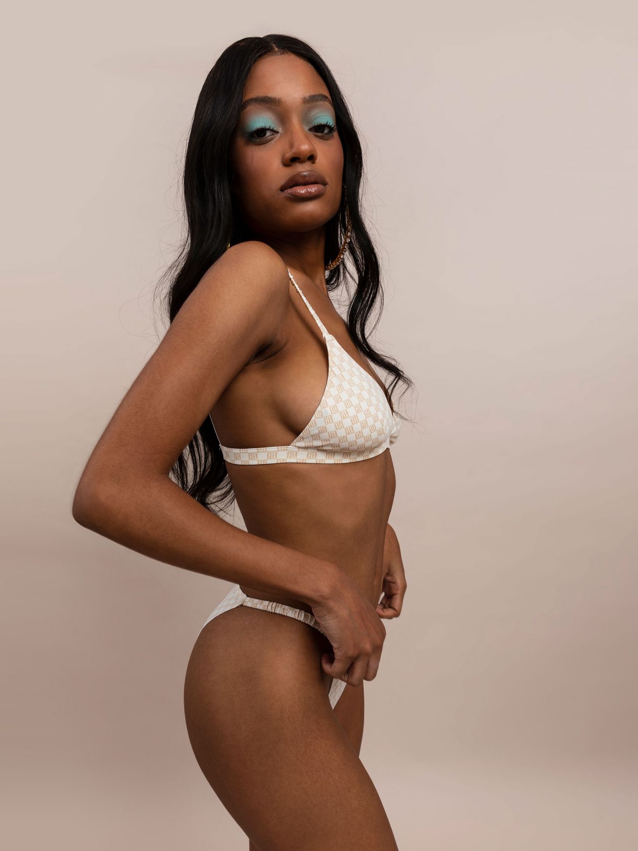 ברלט מיקרופייבר SASS & CLASS